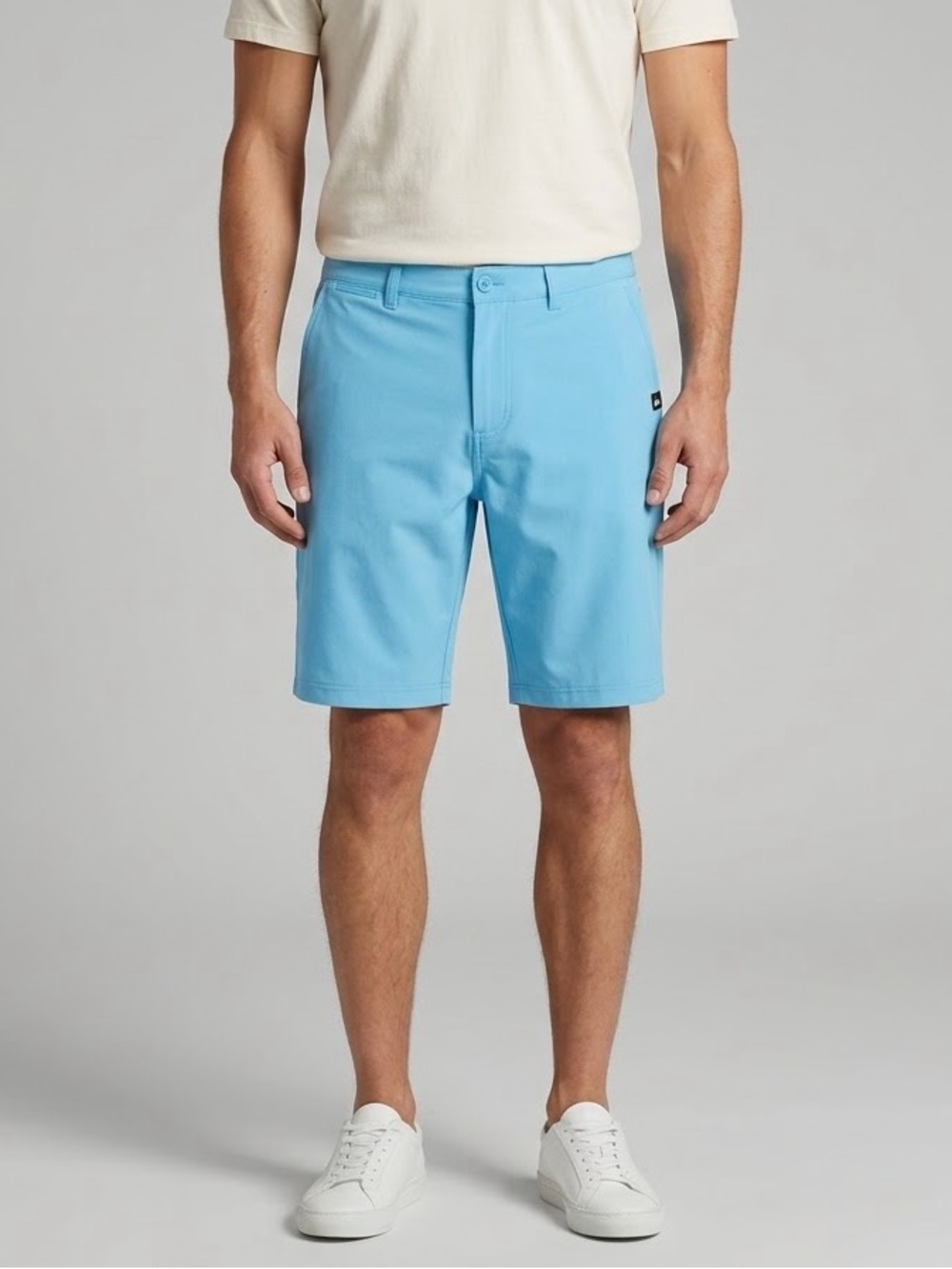Quiksilver Men’s Light Blue Flat-Front Shorts